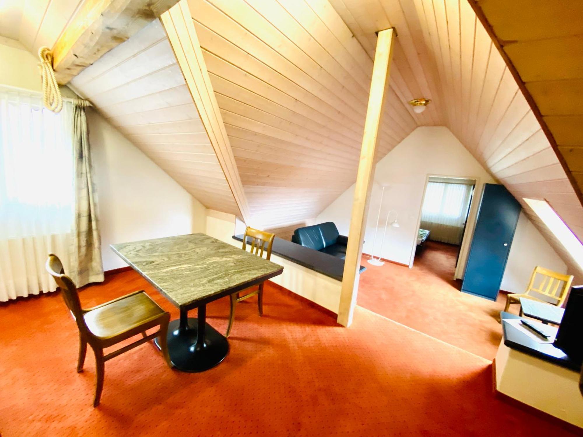 Gasthof Kreuz エーガーキンゲン 部屋 写真